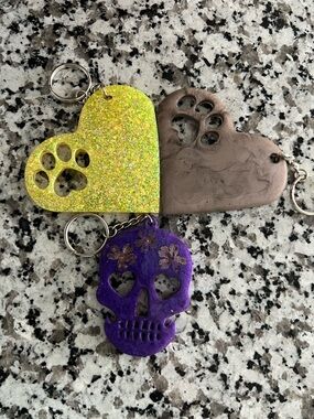 🖤3/$18🖤 Handmade Resin Keychain Bundle
